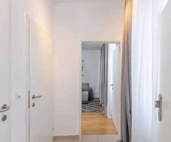 Krongasse Apartment *